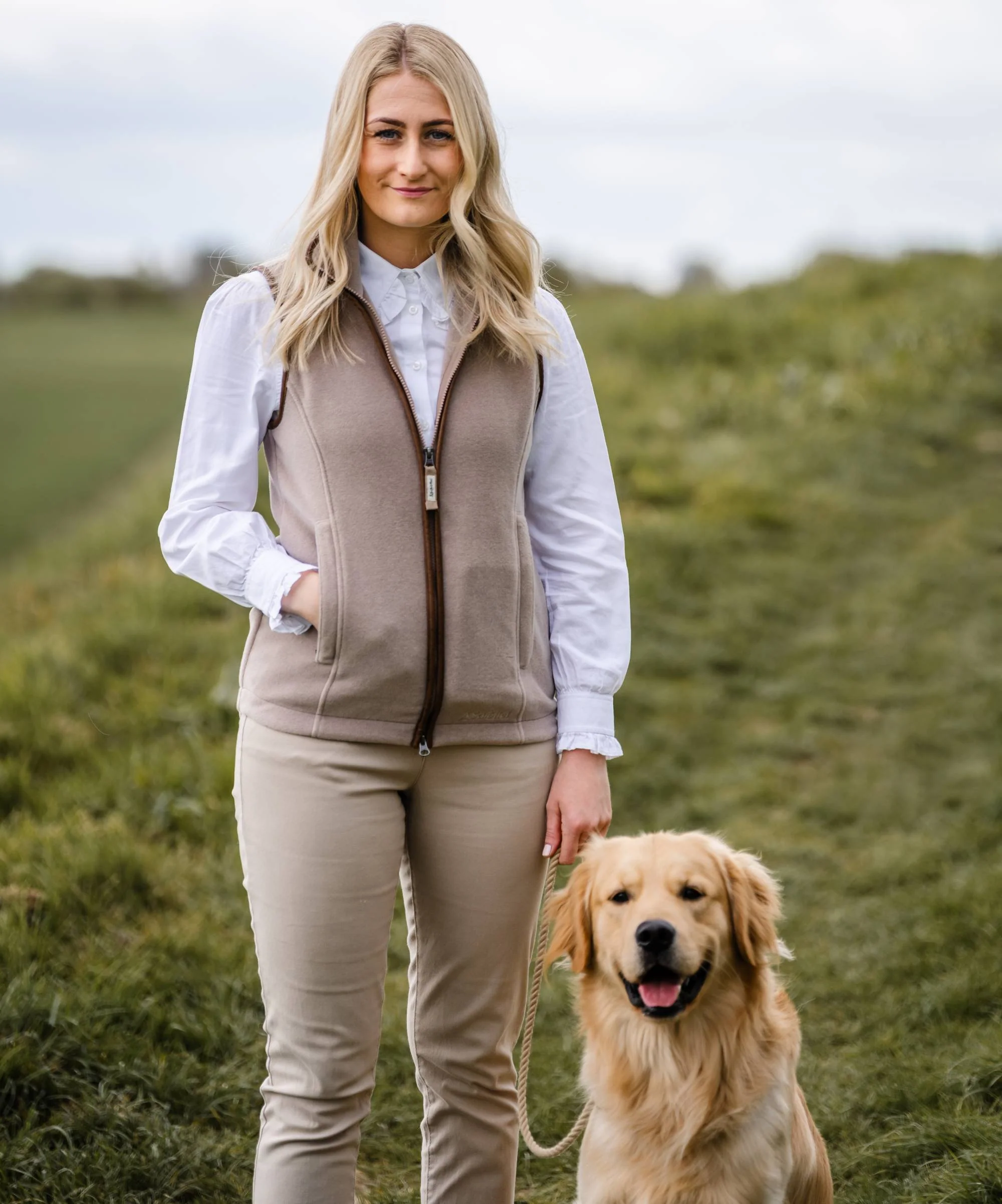 Lyndon Fleece Gilet - Mushroom - Image 4