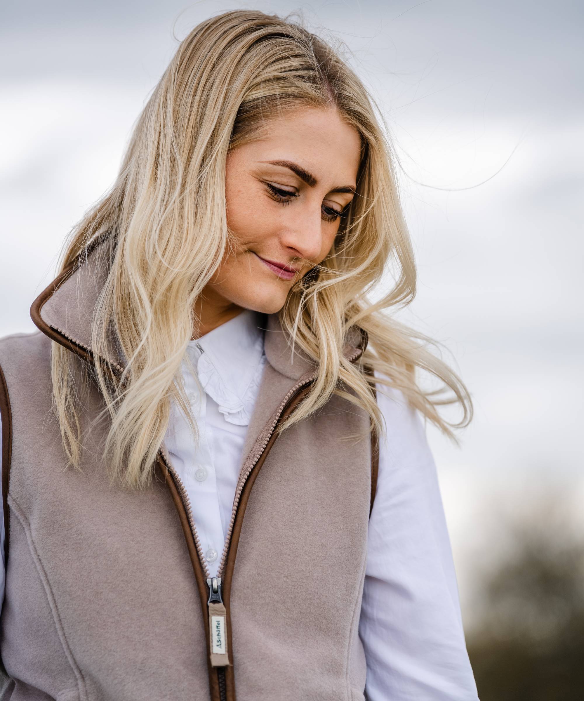 Lyndon Fleece Gilet - Mushroom - Image 5