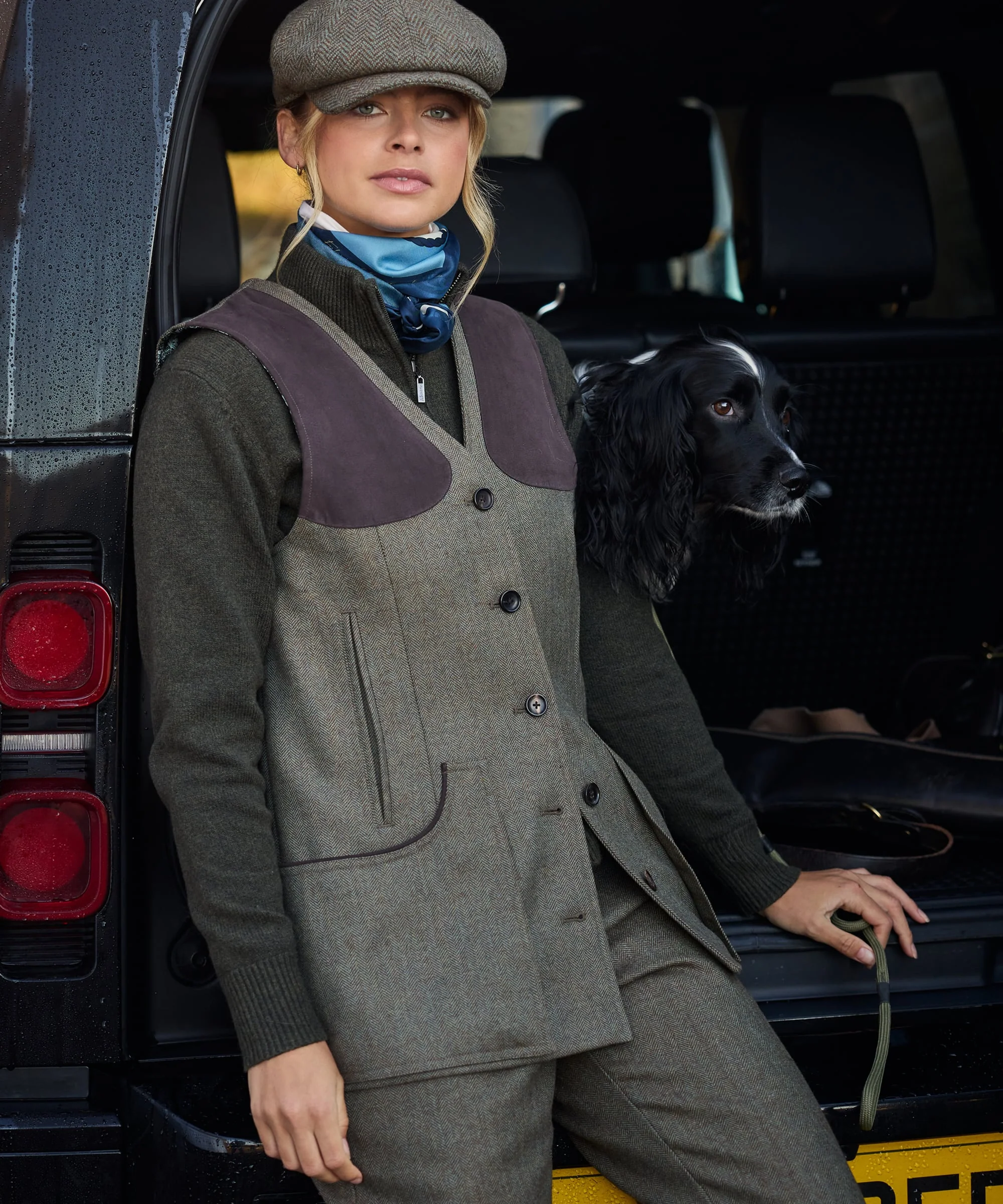 Women's Tweed Shooting Vest - Loden Green Herringbone Tweed - Image 2